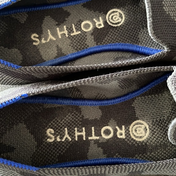 Rothys The Loafers Dark Gray Camo Luxury Flats Loafers - Picture 7 of 9